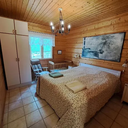 Kurkimoekki Villa *